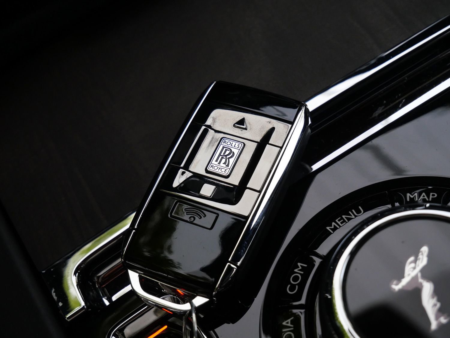 Certified 2021 Rolls-Royce Cullinan image 32