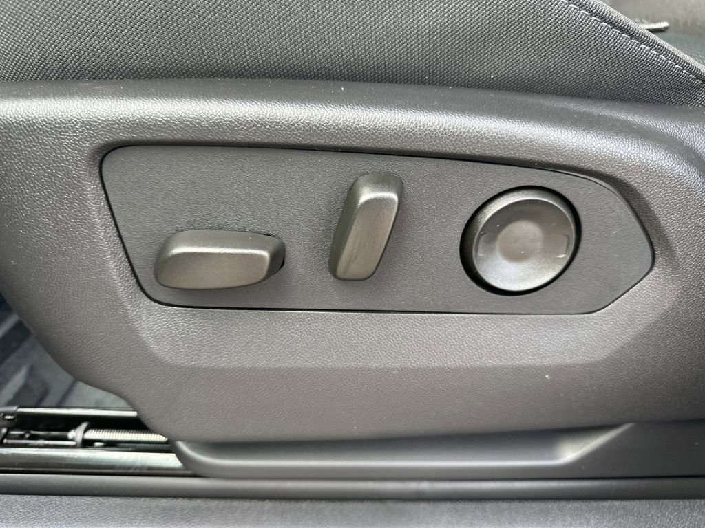 New 2026 GMC Sierra 1500 Pro w/ Pro Value Package image 14