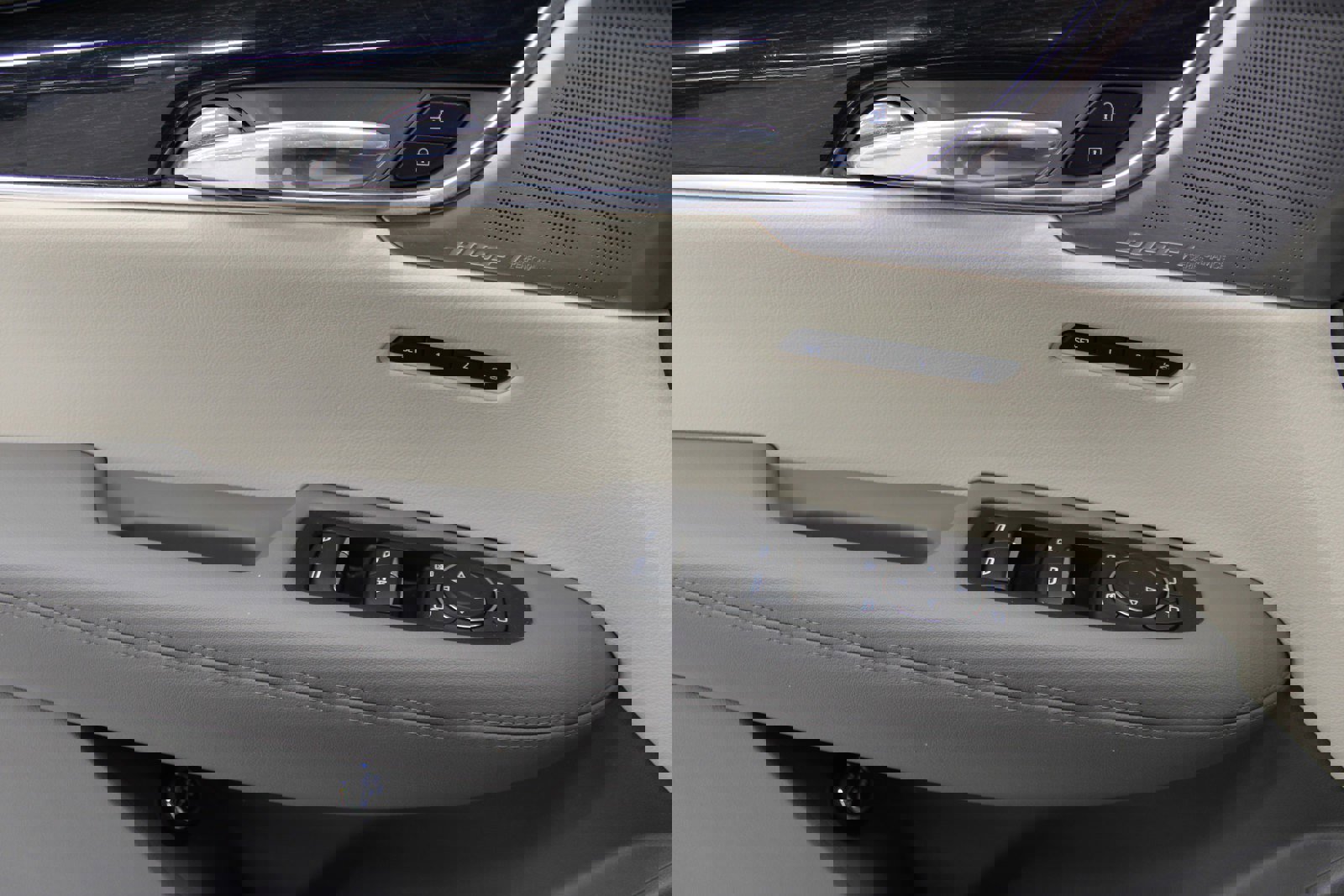 Certified 2024 Cadillac XT6 Premium Luxury w/ LPO, Floor Liner Package image 16