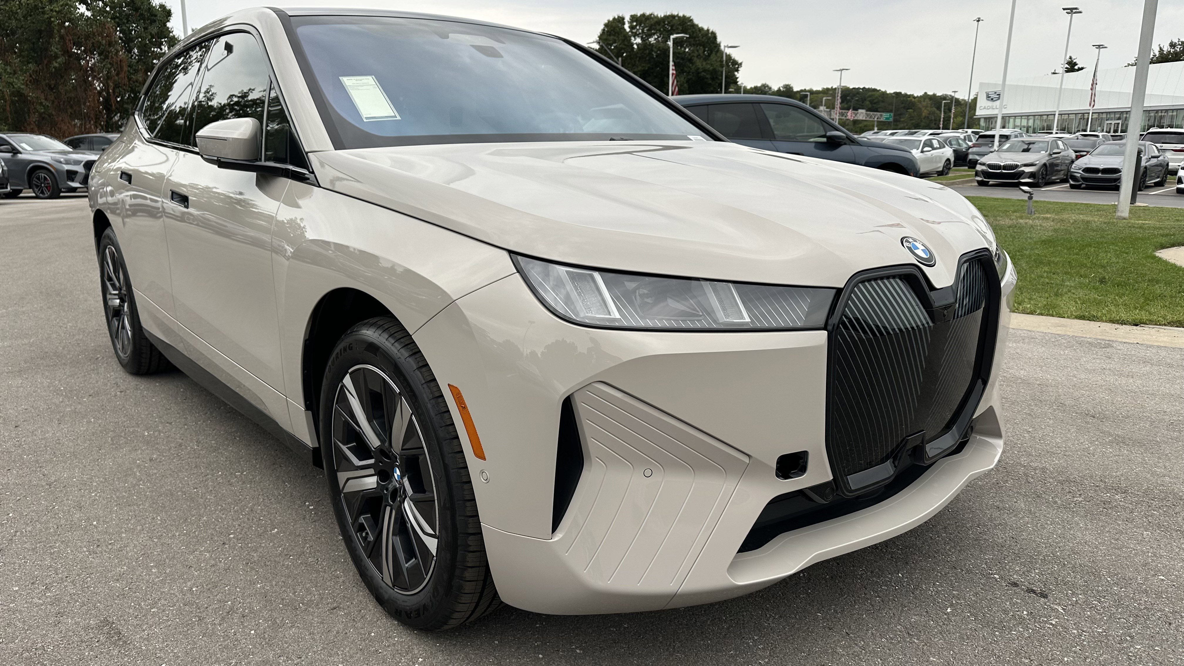 New 2026 BMW iX xDrive45 image 2