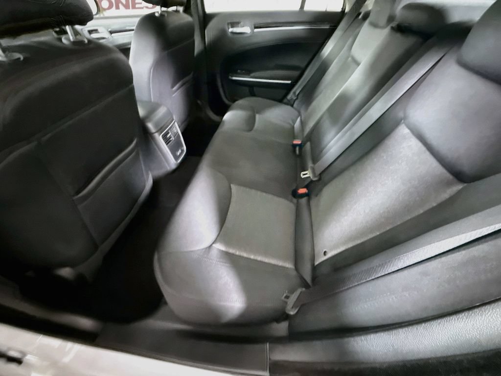 Used 2023 Chrysler 300 Touring w/ Sport Appearance Package RWD image 26
