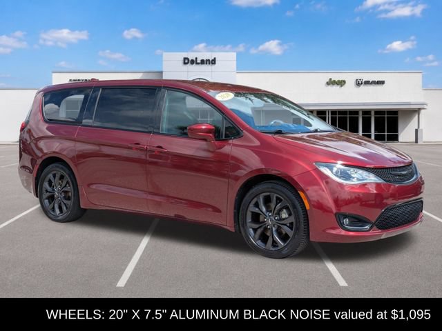 Used 2020 Chrysler Pacifica Touring w/ S Appearance Package FWD 360° Tour