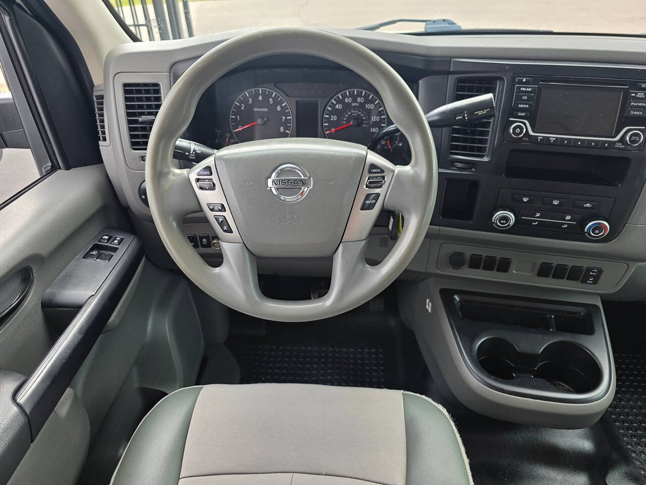 Used 2018 Nissan NV 3500 S RWD image 15