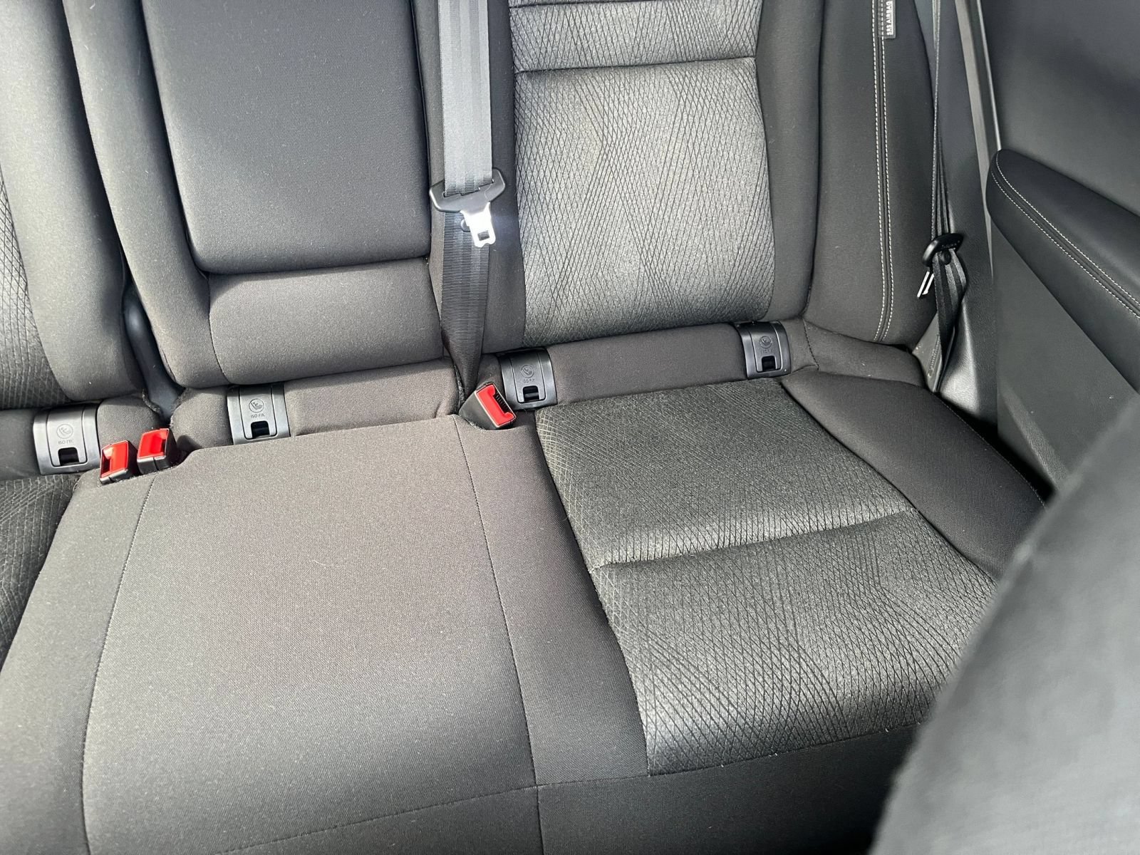Used 2025 Nissan Rogue SV FWD image 39