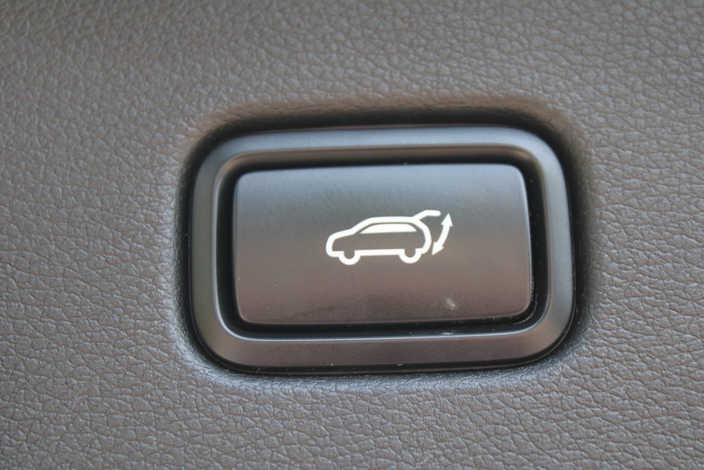 Certified 2023 Kia Sportage SX FWD image 11