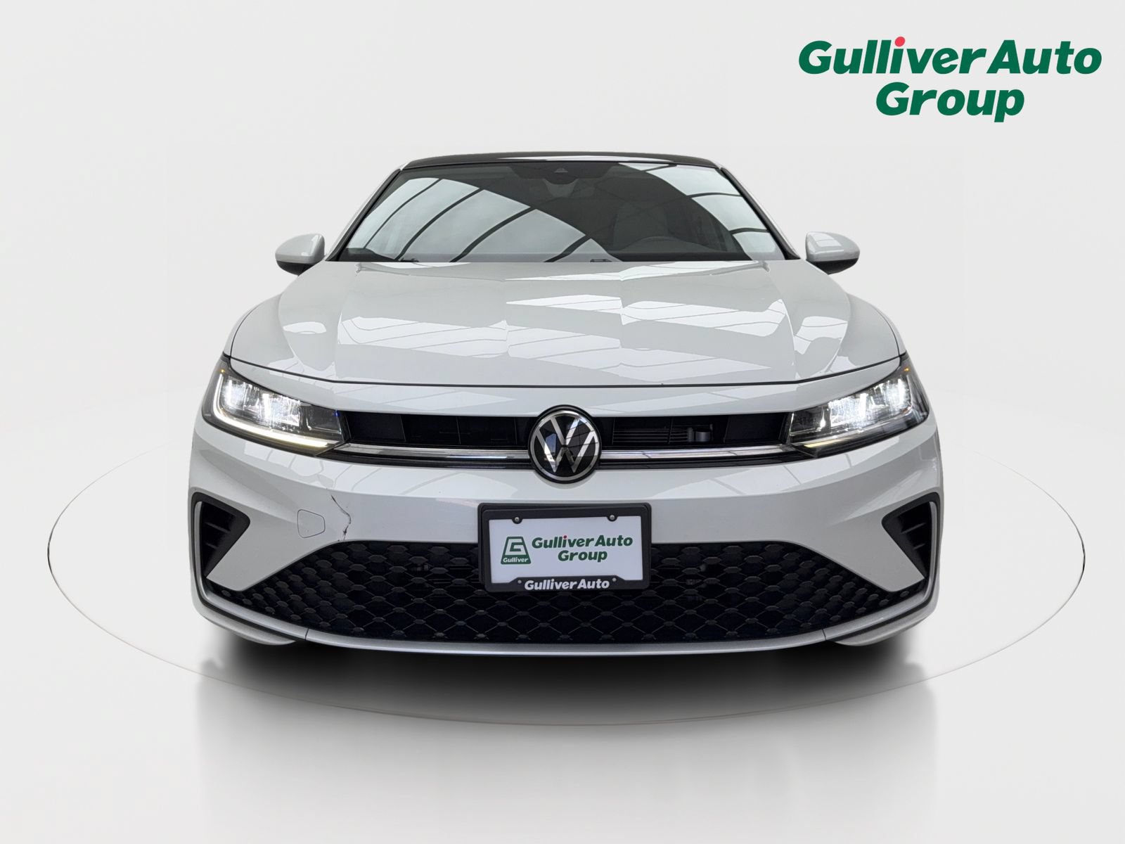 Used 2025 Volkswagen Jetta SE w/ Sunroof Package FWD image 14