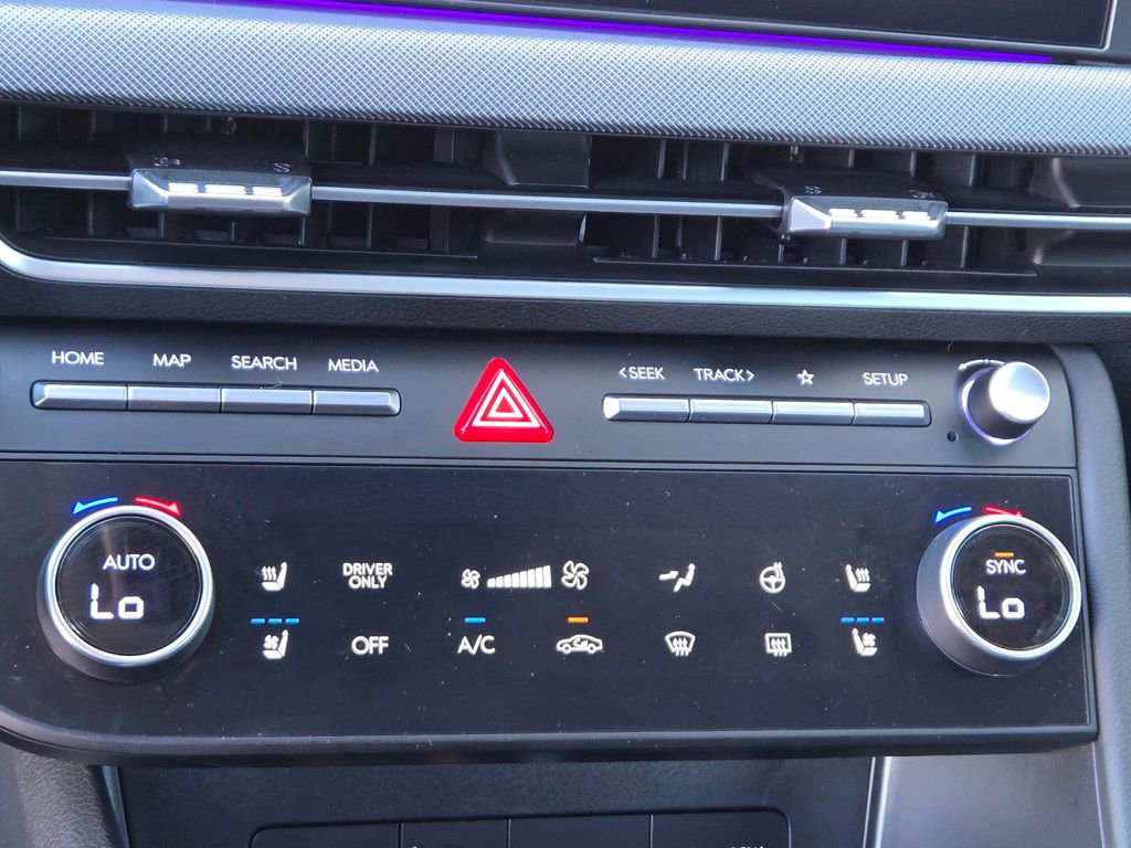 Certified 2025 Hyundai Sonata Limited image 19