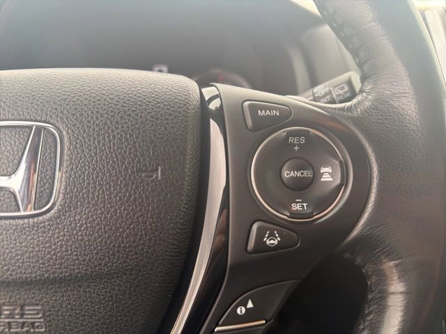 Used 2018 Honda Pilot Touring image 18