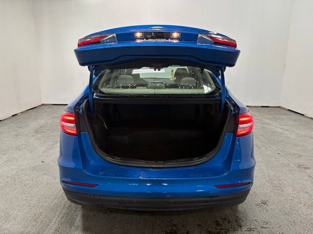 Used 2019 Ford Fusion SE FWD image 9