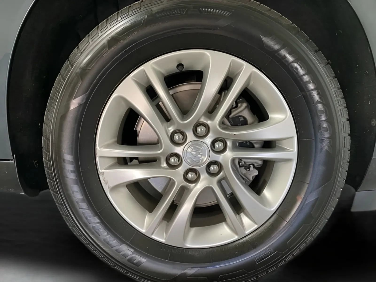 Used 2021 Buick Enclave Preferred FWD image 28