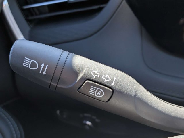 Used 2024 Buick Encore GX Preferred w/ Comfort Package FWD image 26