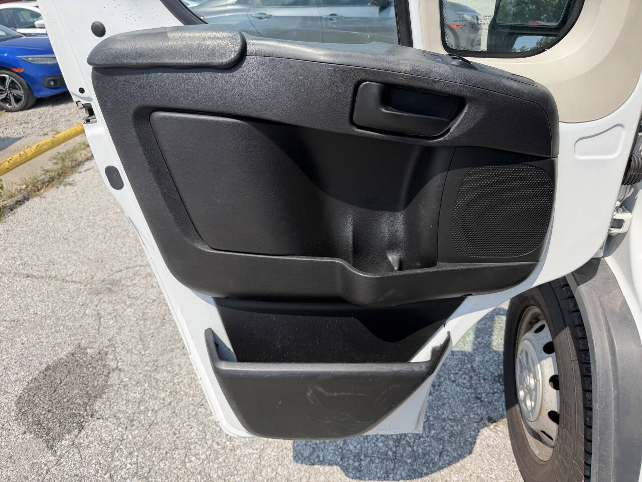 Used 2014 RAM ProMaster 2500 w/ Cargo Convenience Group FWD image 14