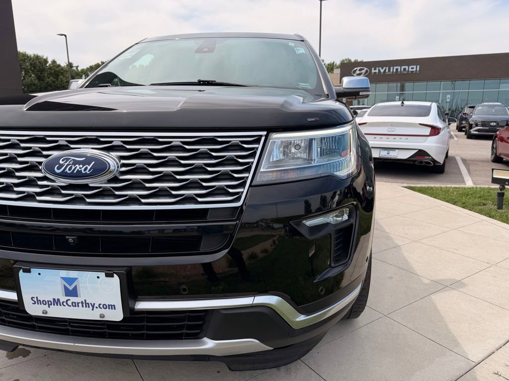 Used 2019 Ford Explorer Platinum AWD/4WD image 9