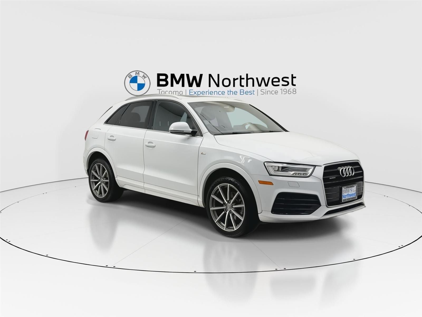 Used 2018 Audi Q3 2.0T Premium Plus w/ Premium Plus Package AWD/4WD image 6