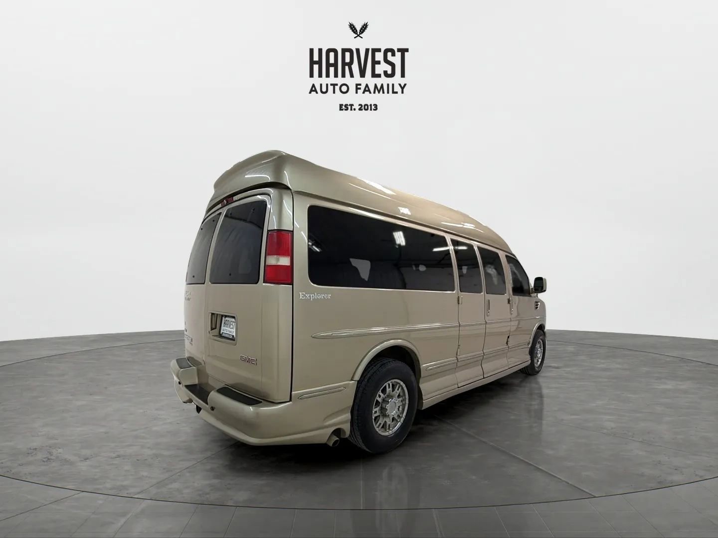 Used 2011 GMC Savana 2500 Extended image 6