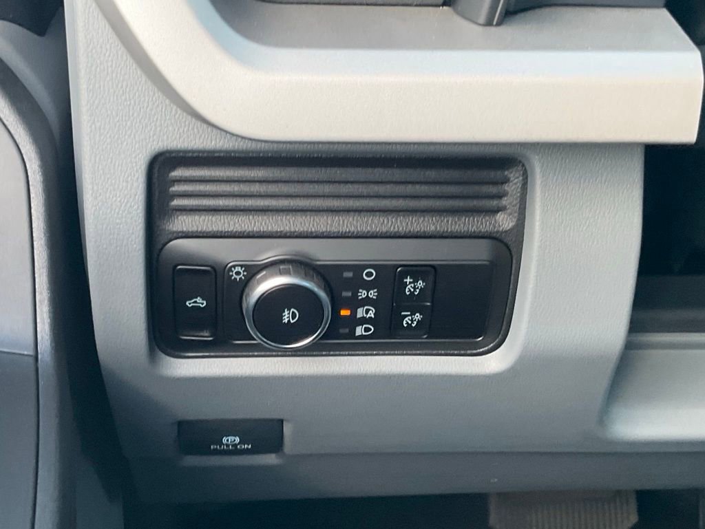 New 2026 Ford F250 XL w/ 360-Degree Camera Package image 17