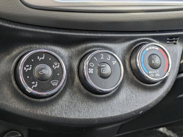 Used 2014 Toyota Yaris SE image 16