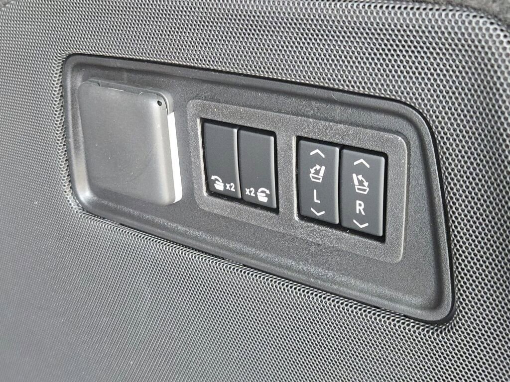 New 2026 Cadillac Escalade Luxury image 21