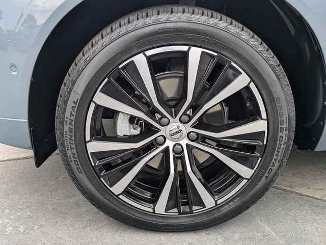 Certified 2024 Volvo XC60 B5 Plus w/ Protection Package Premier AWD/4WD image 10