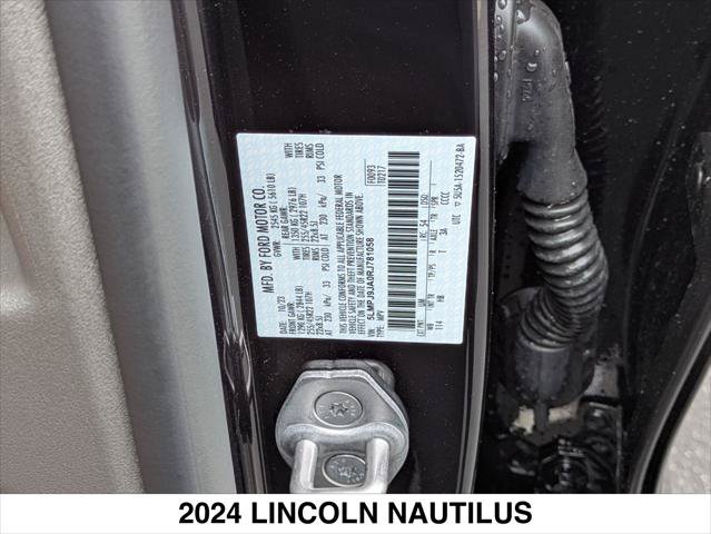 Used 2024 Lincoln Nautilus Black Label AWD/4WD image 28
