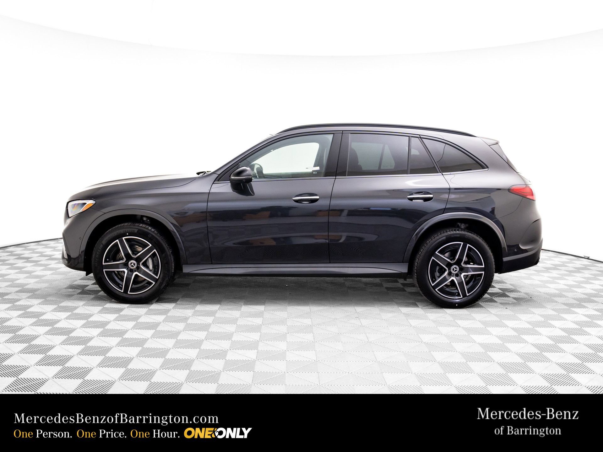 New 2026 Mercedes-Benz GLC 300 4MATIC image 2