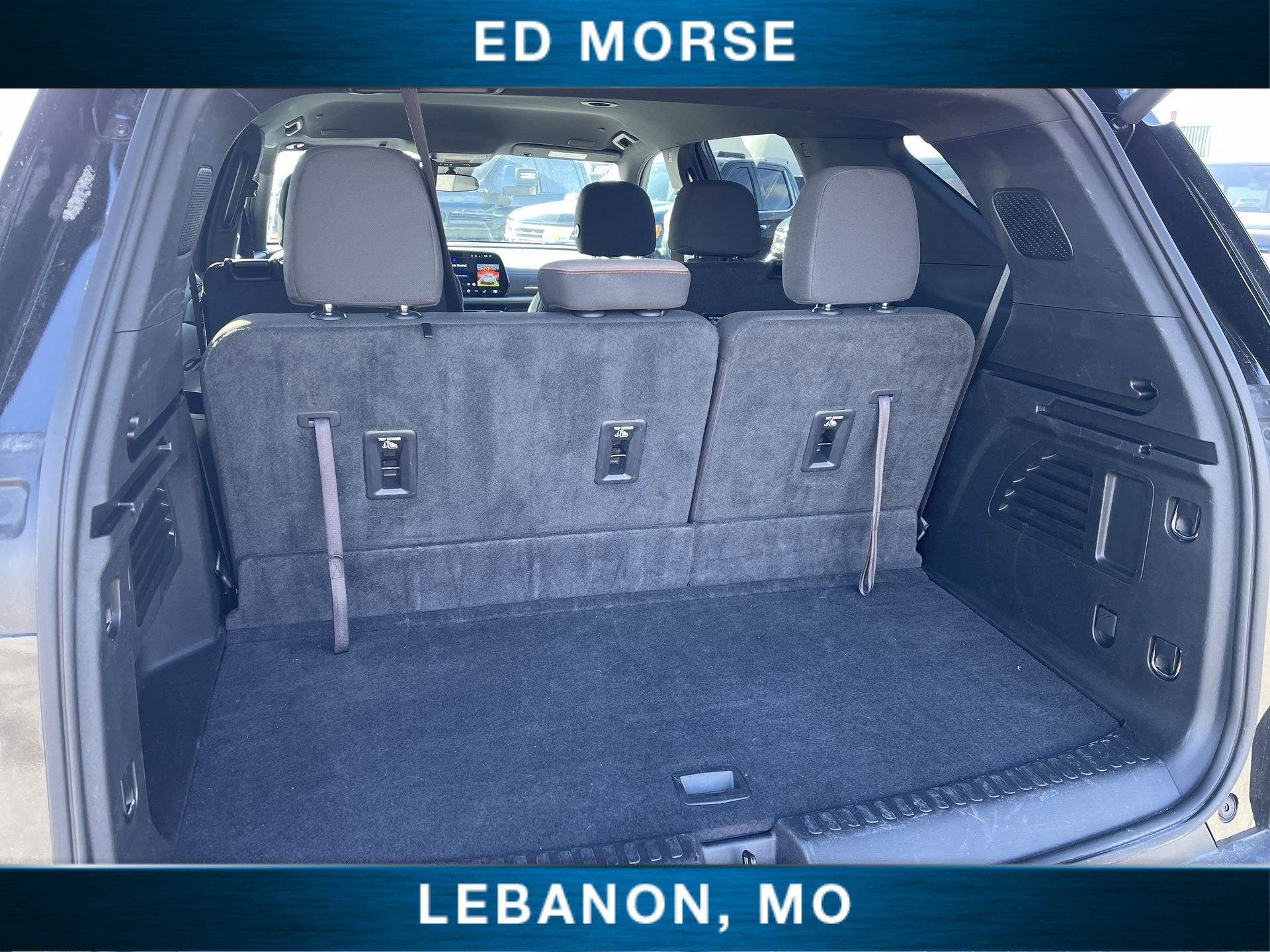 Used 2025 Chevrolet Traverse LT image 23