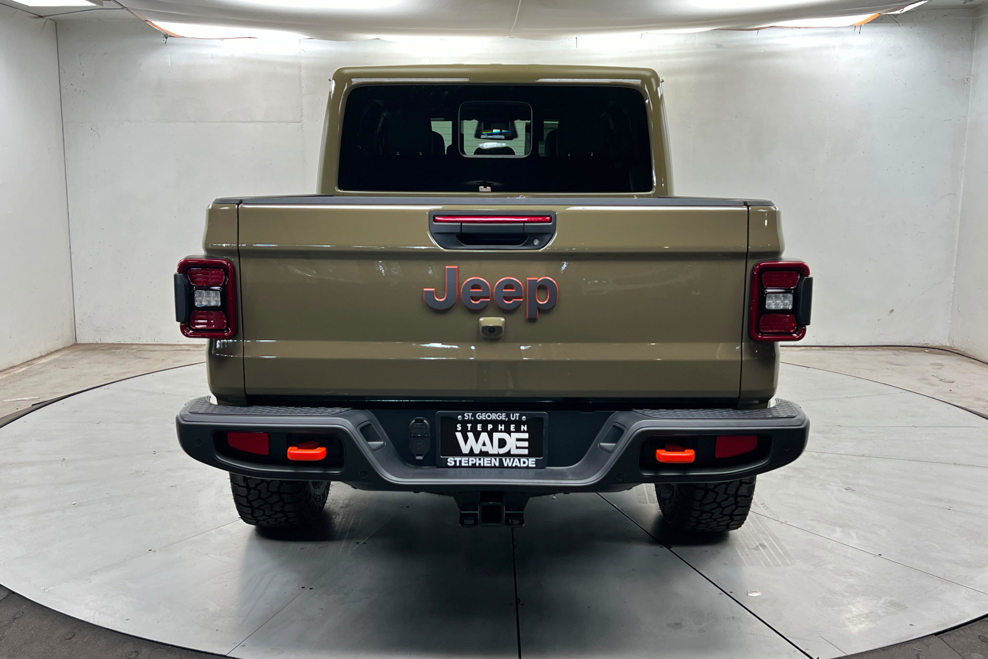 New 2026 Jeep Gladiator Mojave w/ Safety Group AWD/4WD image 4