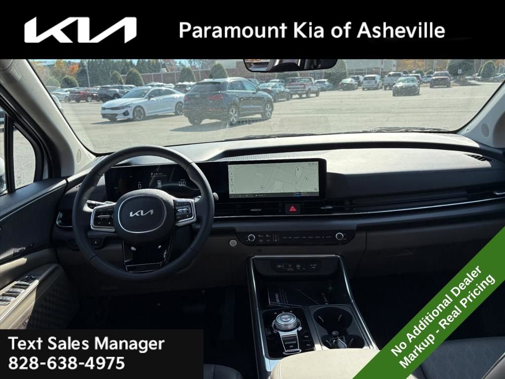 New 2026 Kia Carnival EX image 8