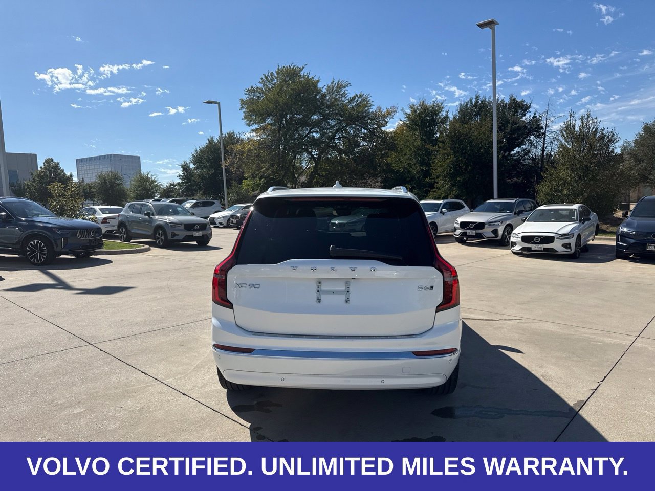 Certified 2026 Volvo XC90 B6 Plus AWD/4WD image 15