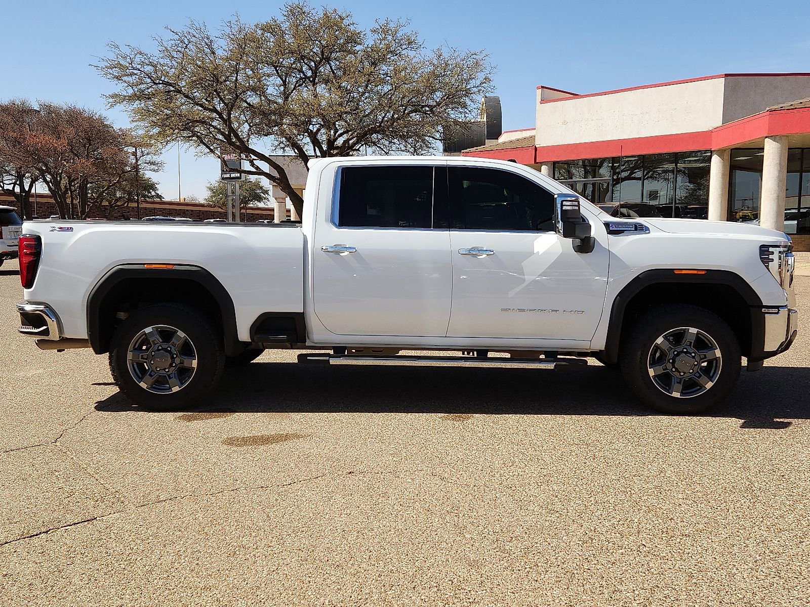 Used 2025 GMC Sierra 2500 SLT w/ Texas SLT Premium Package image 5