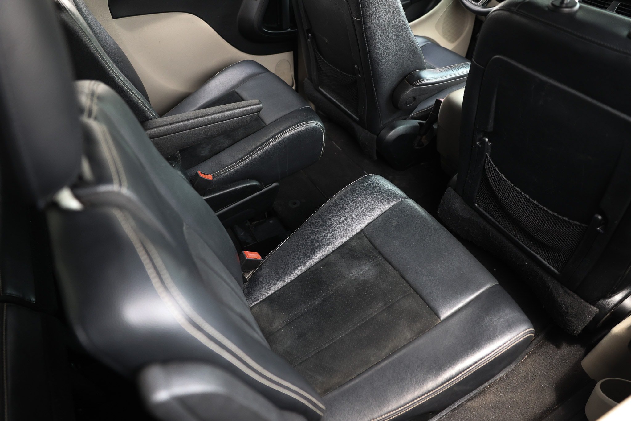 Used 2018 Dodge Grand Caravan SXT FWD image 16