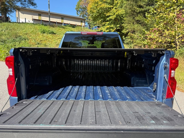 Used 2024 Chevrolet Silverado 1500 Custom image 9