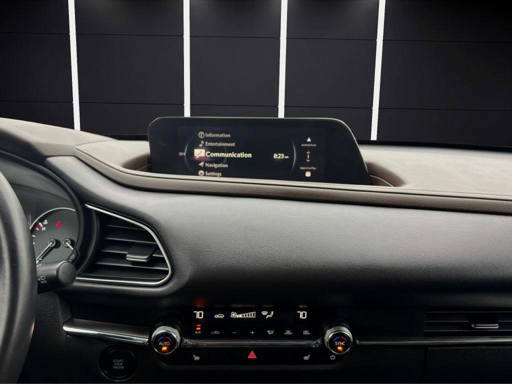 Used 2024 MAZDA CX-30 AWD 2.5 S w/ Premium Package image 18