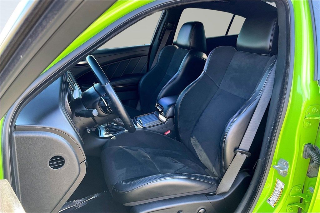 Used 2023 Dodge Charger R/T w/ Plus Group image 25
