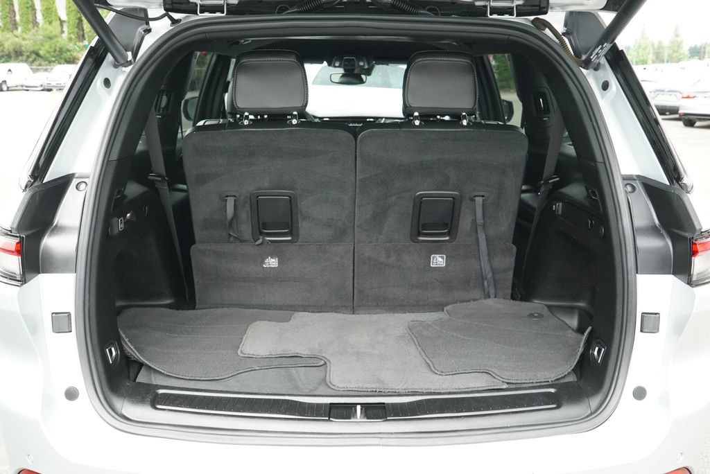 Used 2023 Jeep Grand Cherokee L Laredo AWD/4WD image 26