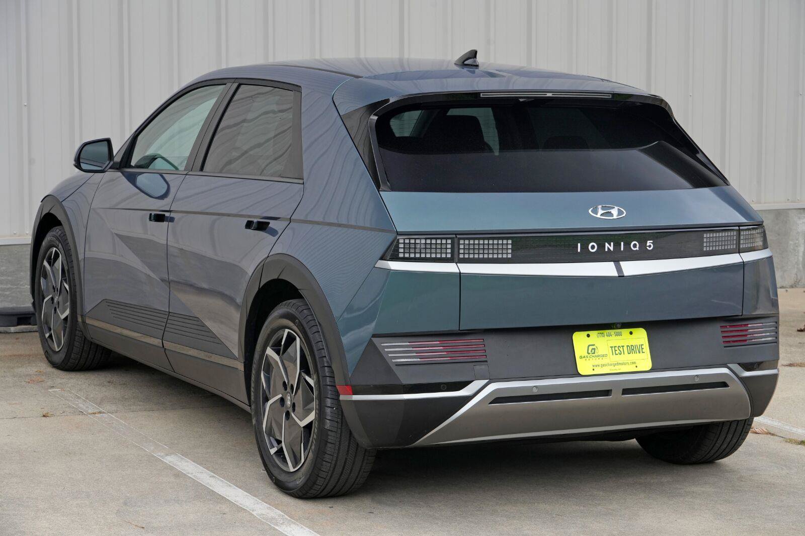 Used 2024 Hyundai Ioniq 5 SEL RWD image 47