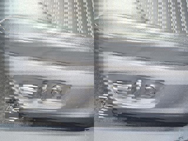 Used 2023 Toyota Camry SE w/ Convenience Package image 10