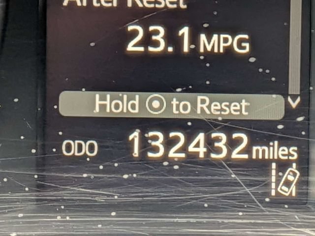 Used 2019 Toyota Highlander XLE FWD image 37