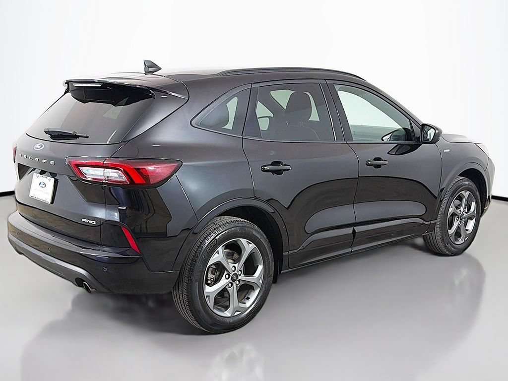 Used 2024 Ford Escape ST-Line w/ Tech Pack #1 AWD/4WD image 12