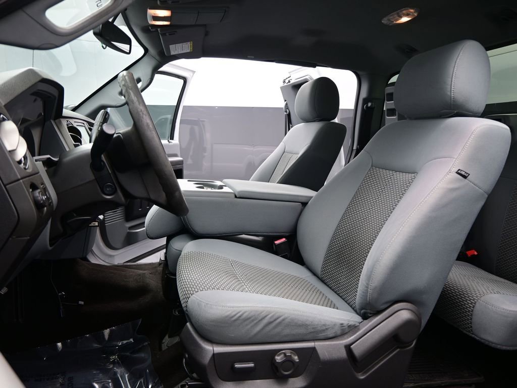 Used 2016 Ford F250 XLT w/ XLT Value Package image 9