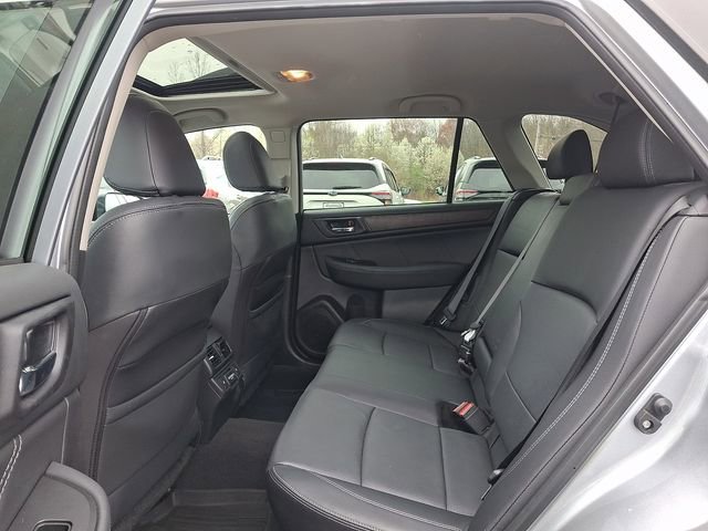 Used 2018 Subaru Outback 3.6R Limited image 11