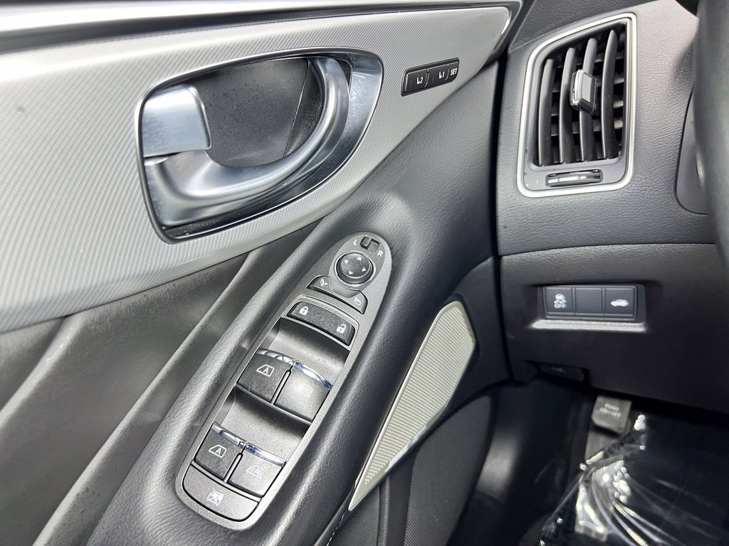 Used 2024 INFINITI Q50 Luxe w/ Cargo Package RWD image 25
