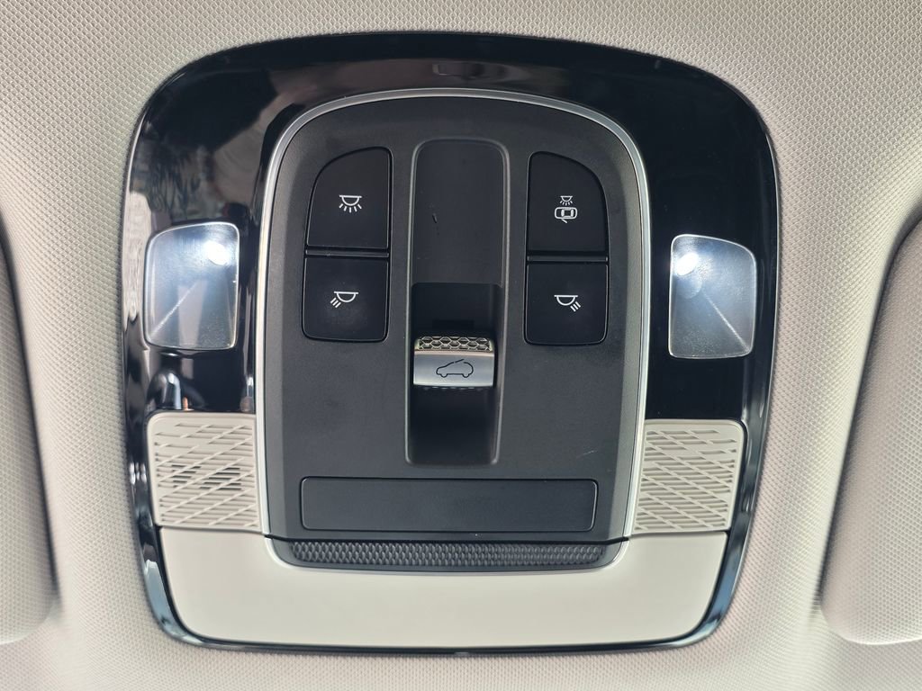 Used 2020 Hyundai Palisade SEL w/ Premium Package FWD image 30