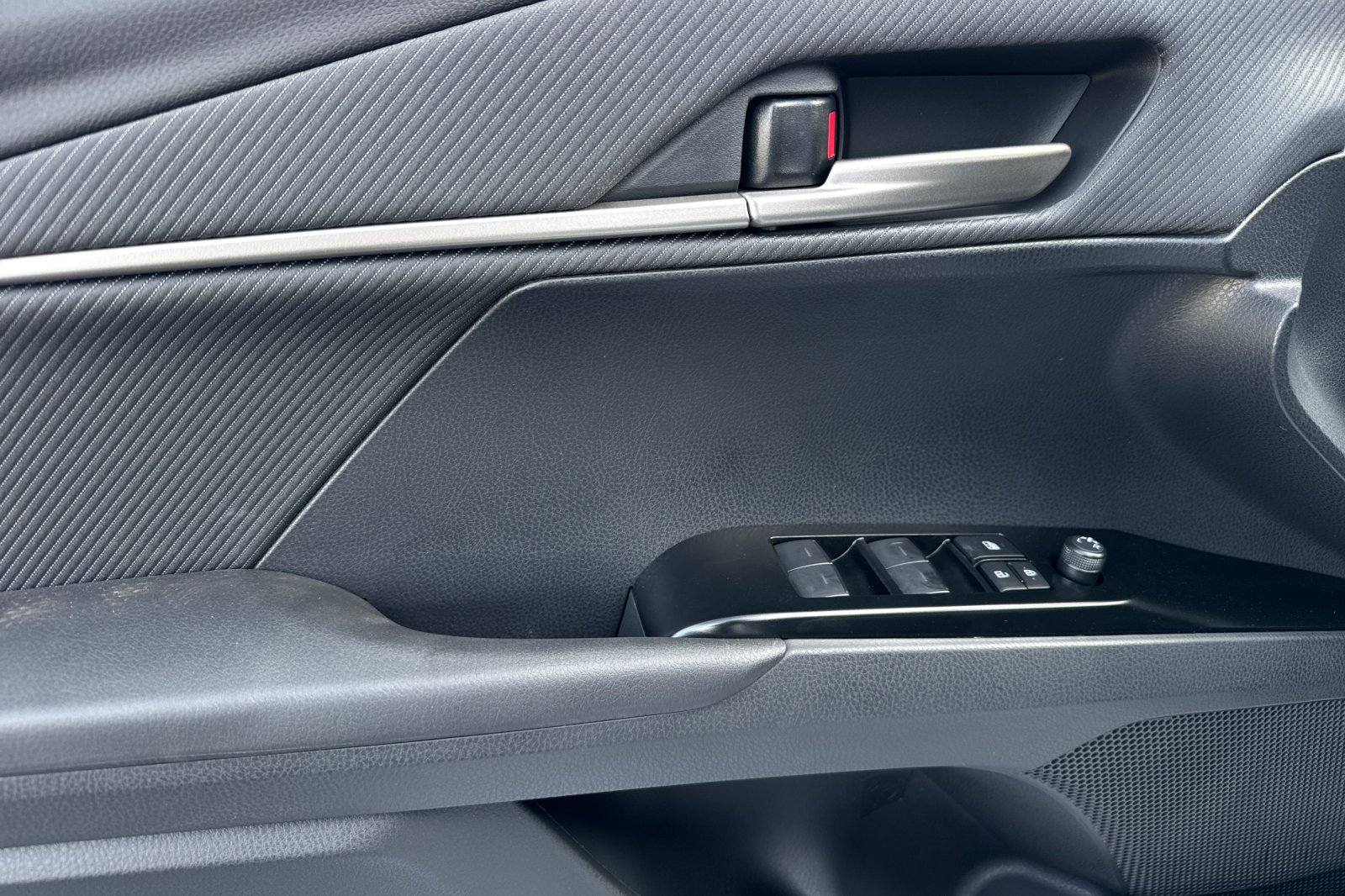 New 2026 Toyota Camry SE w/ Convenience Package FWD image 11