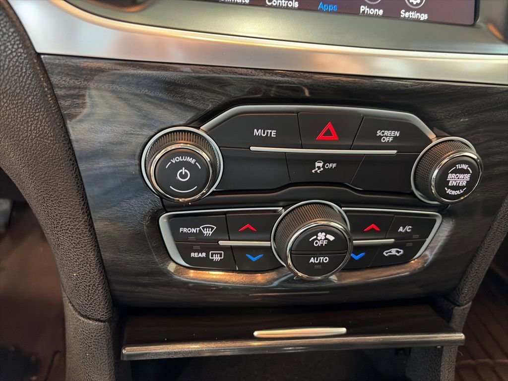 Used 2020 Chrysler 300 Touring L w/ Quick Order Package 2EF image 40