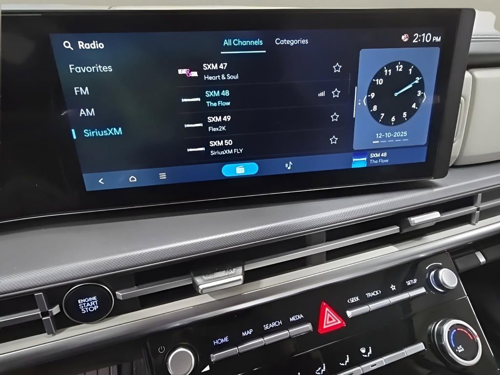 New 2026 Hyundai Santa Fe SE image 24