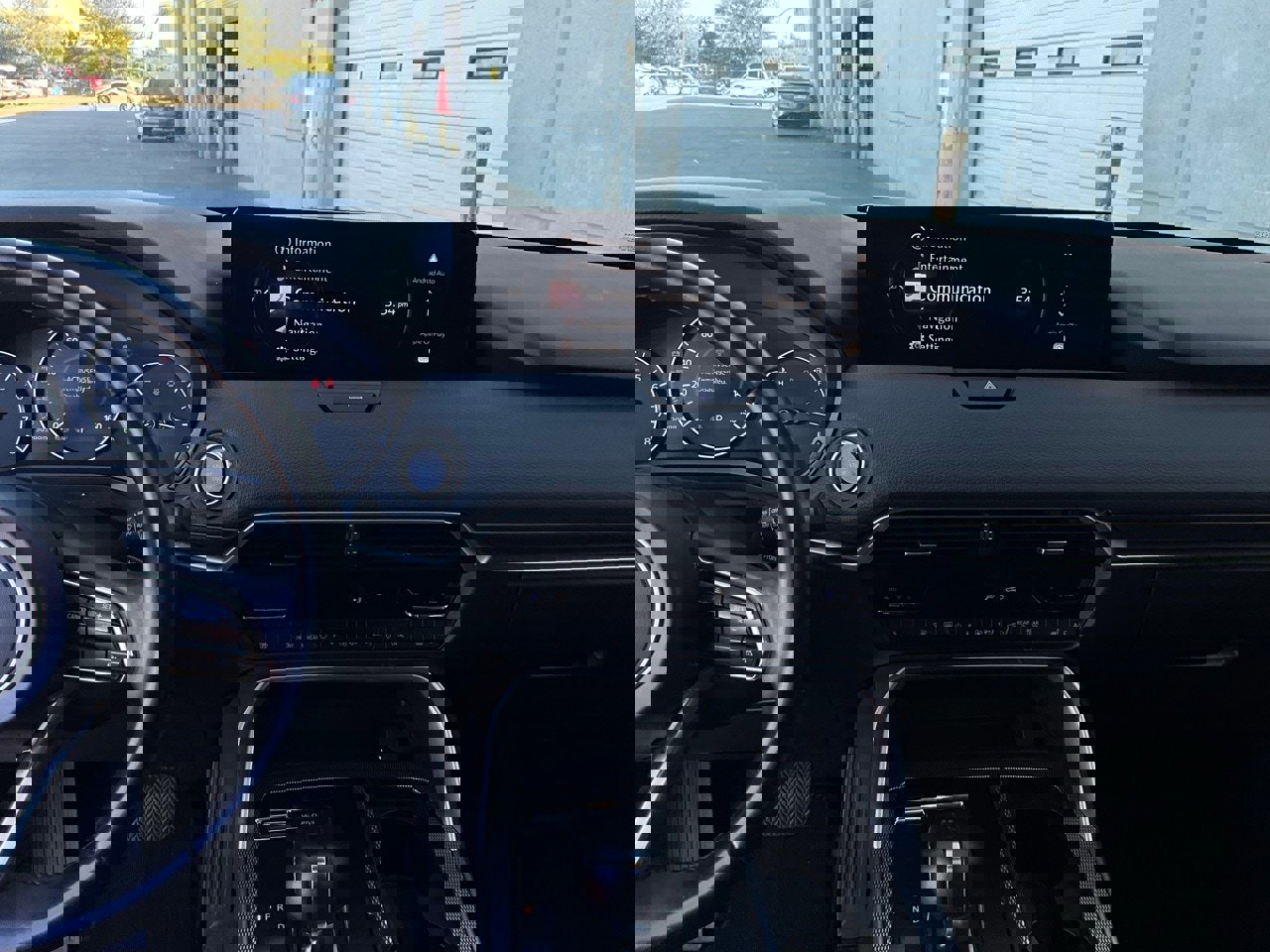 Used 2025 MAZDA CX-70 3.3 Turbo w/ Preferred Package image 16