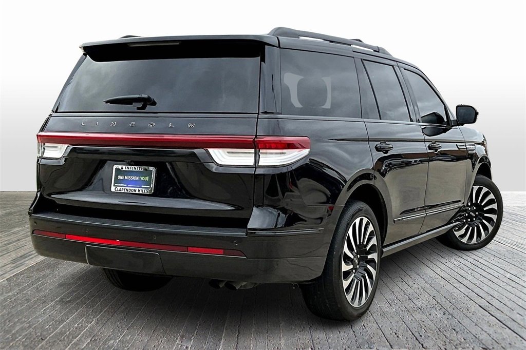 Used 2023 Lincoln Navigator Black Label image 9