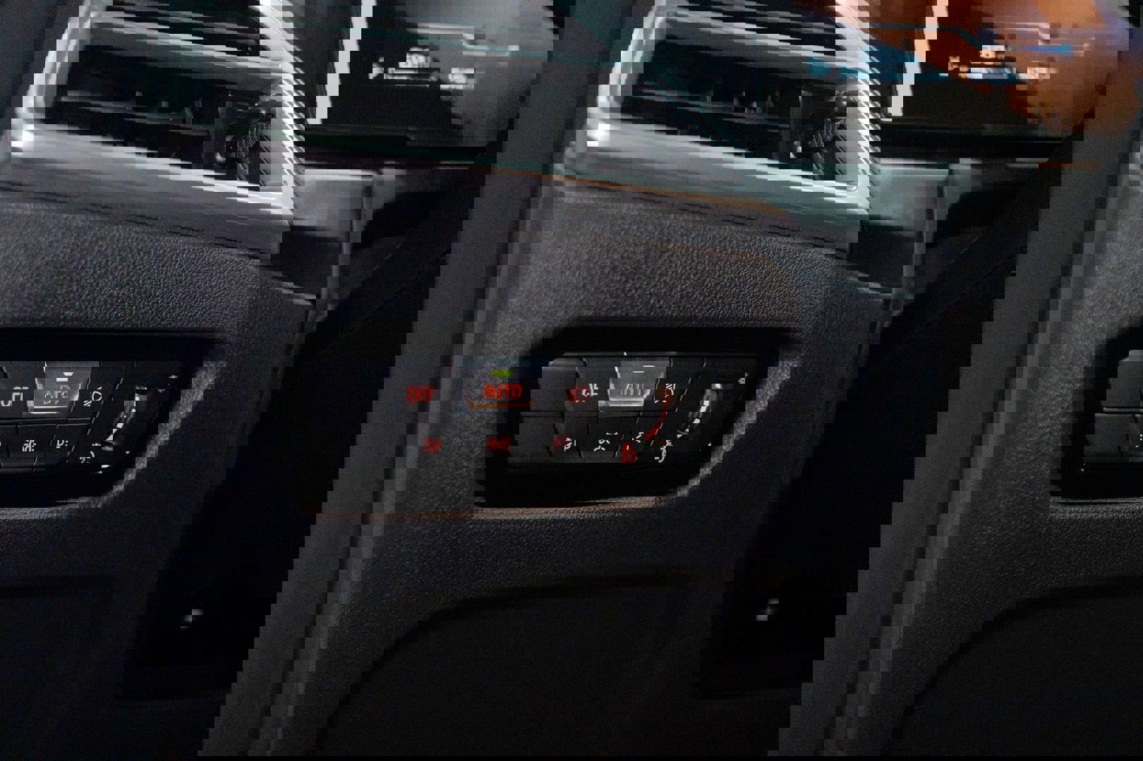 Used 2026 BMW 440i xDrive Coupe w/ Premium Package image 22