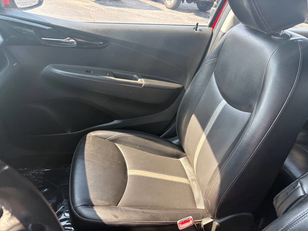 Used 2020 Chevrolet Spark LT w/ Driver Confidence Package FWD image 12